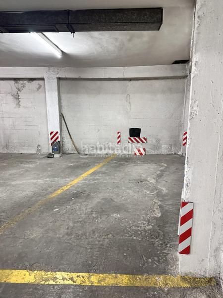 Foto b7cbe865-63ef-472d-bb0c-6807d42cbeba. Parking coche boxplaza de garaje en venta en Fuente del Berro Madrid