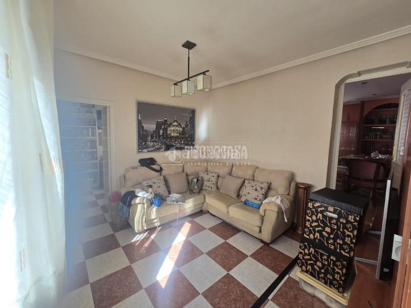 Foto 5a86ddf9-8083-44b9-bdb0-b3ff13e1573f. Dachwohnung in Fuente del Berro Madrid