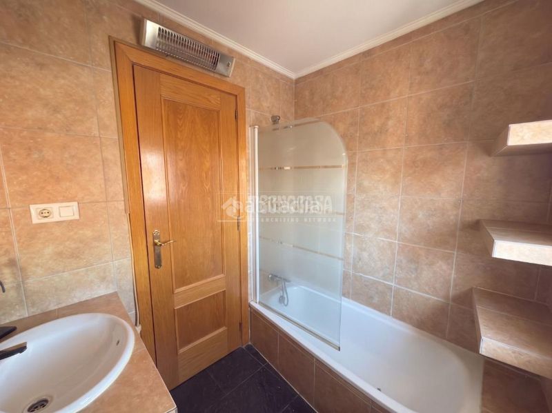 Foto a3fdb40a-e3f8-4663-ab16-aa2ea36fa966. Ático  en venta en Fuente del Berro Madrid