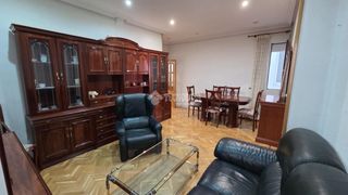 Pis a Fuente del Berro. Piso en venta en madrid