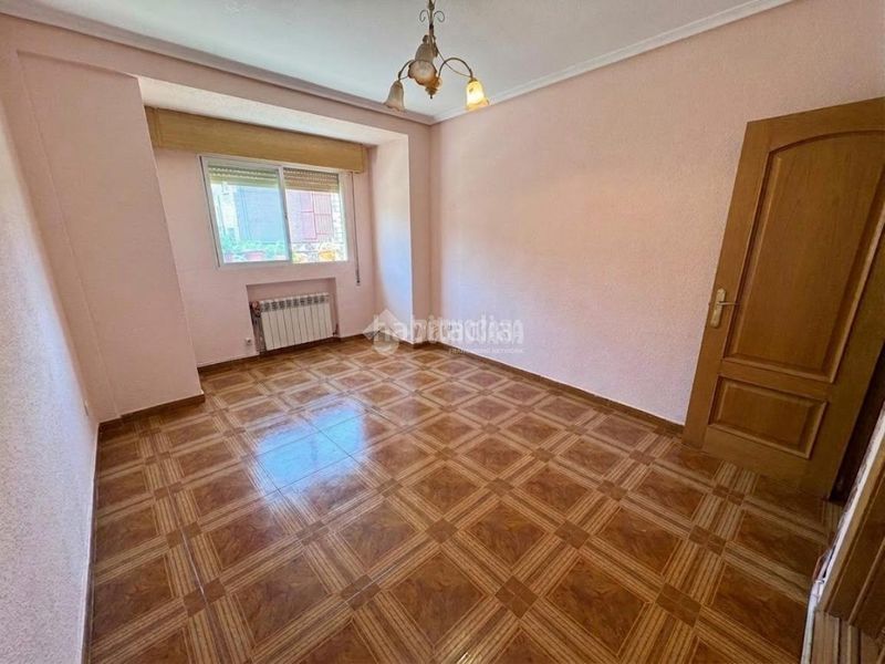 Foto d9046eb0-7288-4b95-b13b-78803f7c4451. Piso  en venta en Fuente del Berro Madrid