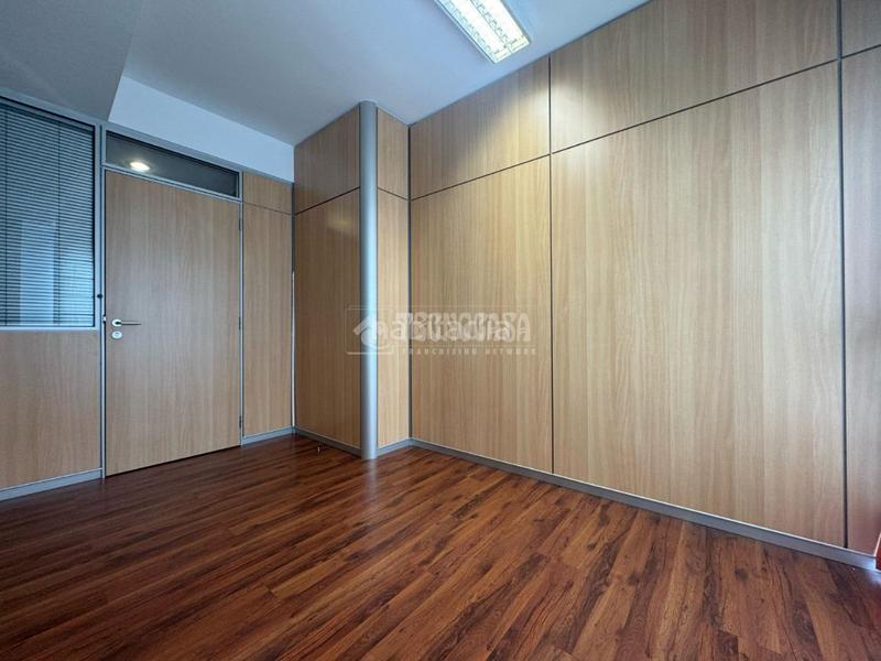 Foto 994f7831-51a4-48a9-aecd-a591e88887e0. Loft amb calefacció aparcament a Simancas Madrid