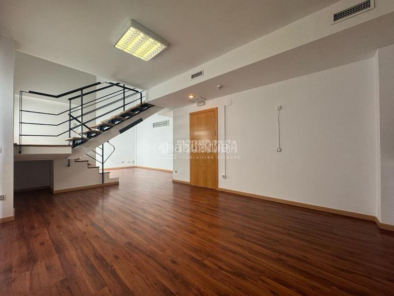 Foto b0d11e38-24dc-44e2-8dc0-1d63ee146cc1. Loft amb calefacció aparcament a Simancas Madrid