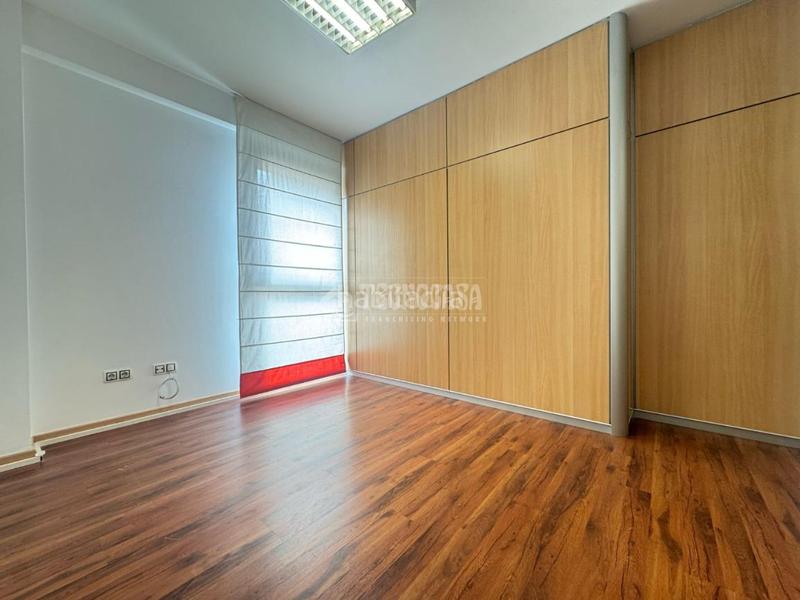 Foto be423c04-64f2-40e1-90c0-2cd549850998. Loft amb calefacció aparcament a Simancas Madrid