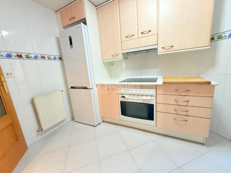 Foto 50414783-2784-4ade-b85d-ab9e9f0964b9. Affitto appartamento con riscaldamento parcheggio in Madrid