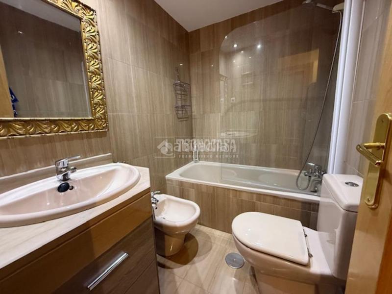 Foto 9c28d279-96c8-4bd5-8bdf-13386b9f02fc. Rent flat with heating parking in Simancas Madrid