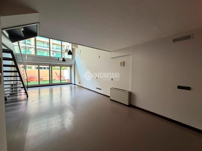 Foto 2501b97c-fbed-4301-9fb9-84240884e6b6. Loft amb calefacció a Simancas Madrid