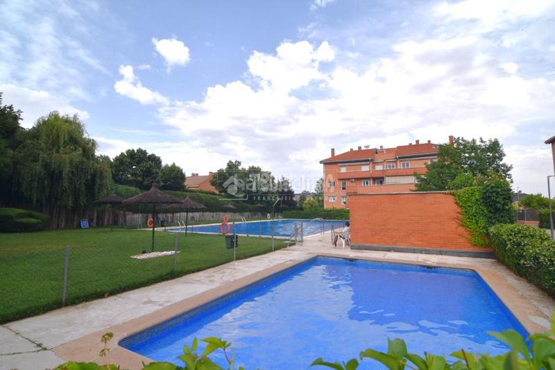 Foto 6862669f-f907-49ae-b71e-075c2ce1556b. Location appartement avec piscine dans Sector B Boadilla del Monte