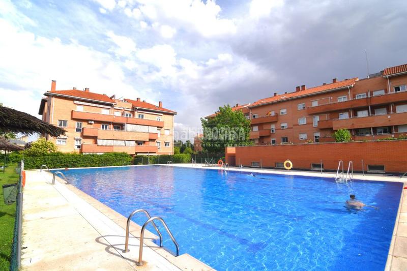 Foto 86992fc1-2490-4c6c-8e96-417b53390482. Rent flat with pool in Sector B Boadilla del Monte