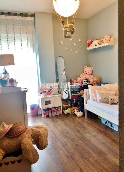 Foto c570653c-a57b-418a-ba84-56adbf829ad8. Rent flat with pool in Sector B Boadilla del Monte