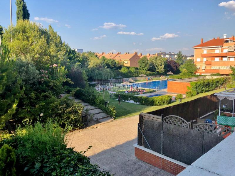 Foto d8414aac-f630-4504-bc1a-8a78b2705d75. Rent flat with pool in Sector B Boadilla del Monte