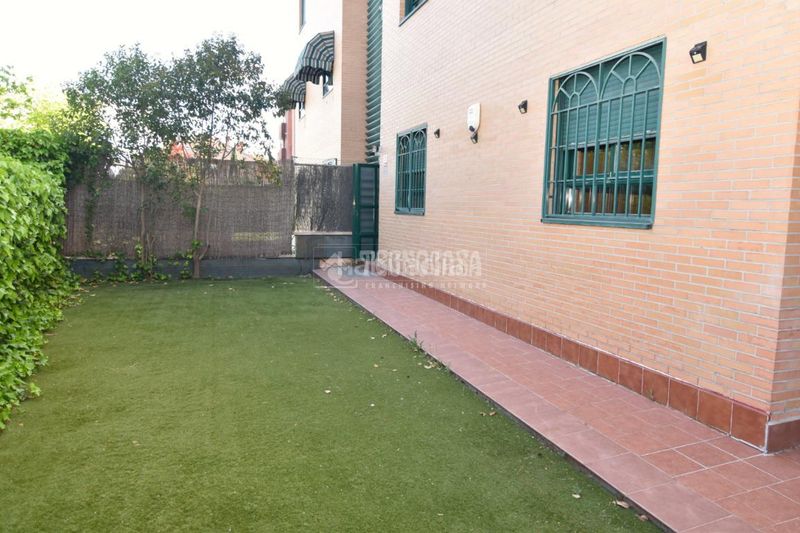 Foto f7c25b44-04bf-438a-b5ce-cf8111a7d521. Flat in Sector B Boadilla del Monte