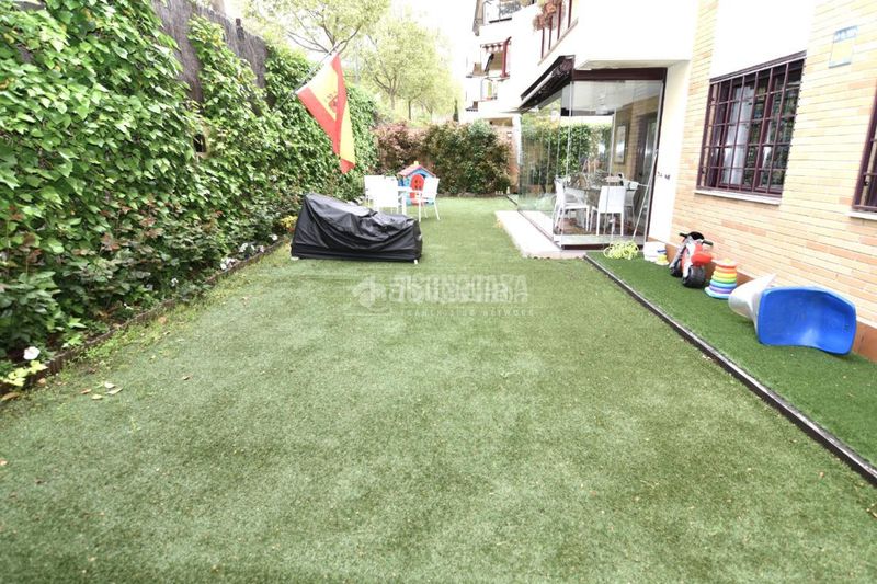 Foto 7a218bdc-26bf-4a89-8b21-0325cf9613f4. Flat with pool in Viñas Viejas Boadilla del Monte