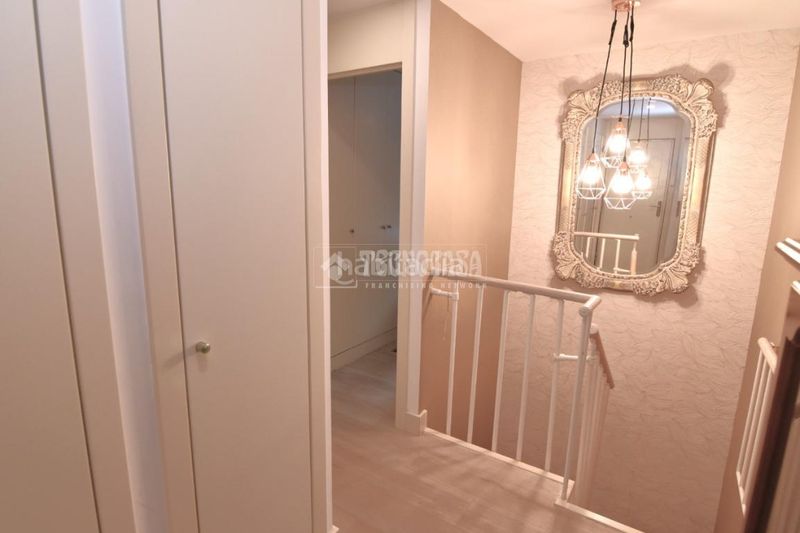 Foto 8a168c13-b25a-4b18-a665-e2f5ea3f4b68. Flat with pool in Viñas Viejas Boadilla del Monte