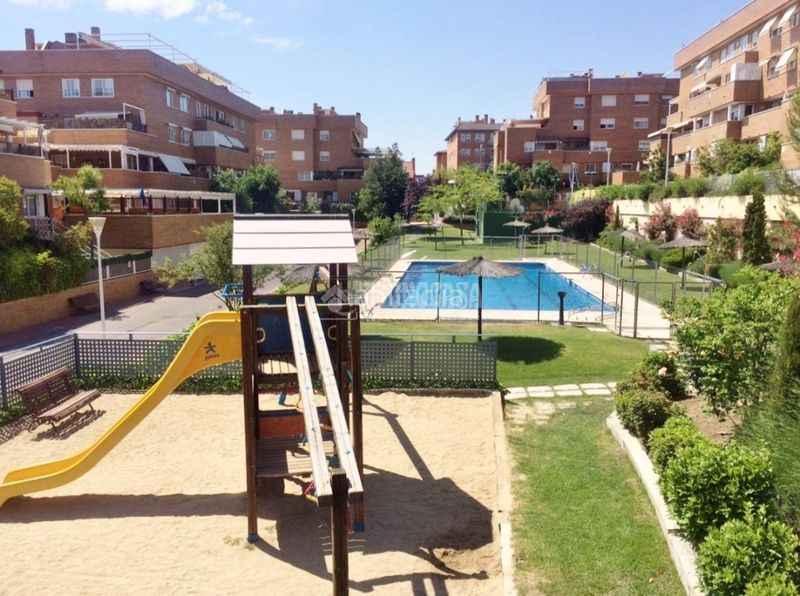 Foto 4dec7241-95c8-403a-bd72-f835d90e3742. Piso  en venta en Sector B Boadilla del Monte