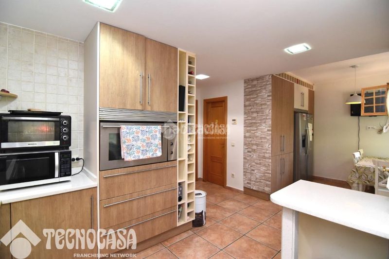 Foto deb4afee-a466-4385-a758-210b4a066144. Casa aparellada a Sector B Boadilla del Monte