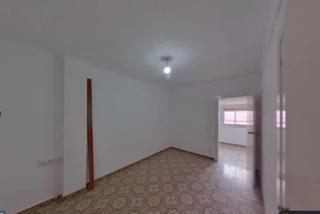 Pis  Carrer de les muses. Piso en venta alquilado
