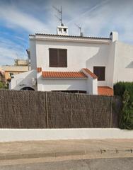 House  Travessia de l'ermita. Chalet adosado en calafell