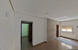 Appartement  Carrer de llevant. Piso en hospitalet