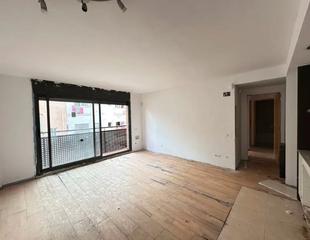 Appartement  Carrer de rafael casanova. Piso en badalona