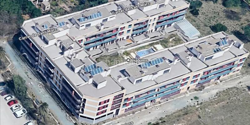 Foto ad3d5250-725f-47a8-a648-094538800c28. Edifici a Riudoms