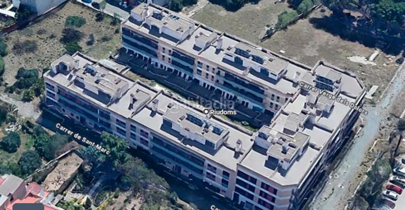 Foto b8192764-ab8b-4c70-bb9f-d36ef555ca75. Edifici a Riudoms