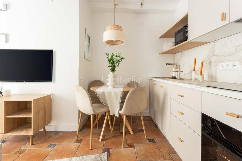 Foto a6fbf3a7-cff7-4a5a-a28e-561856b03825. Pis a Raval Barcelona