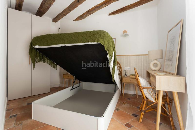 Foto 23ea99c2-562c-473e-a352-b407bca565ac. Piso en Raval Barcelona