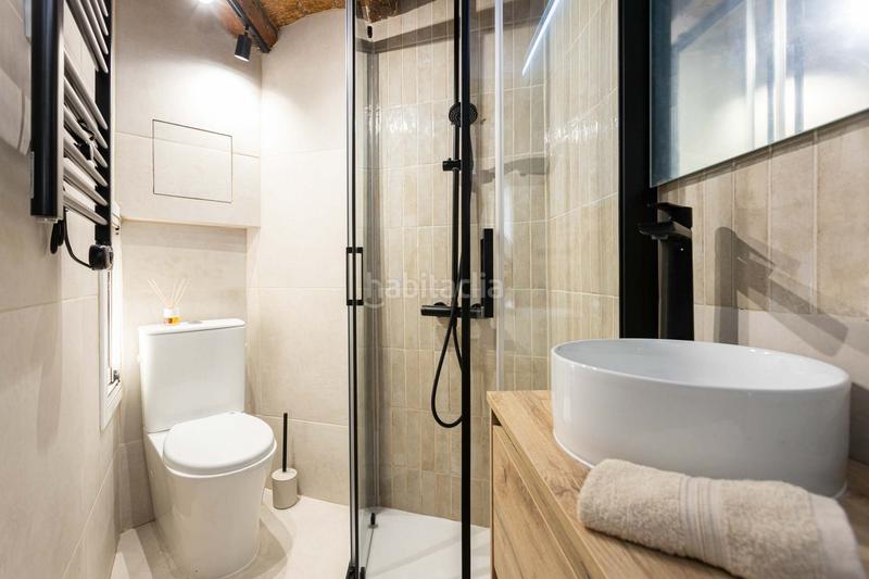 Foto 43a4f8a3-c780-4a7d-b6b5-b4585c18d078. Piso en Raval Barcelona