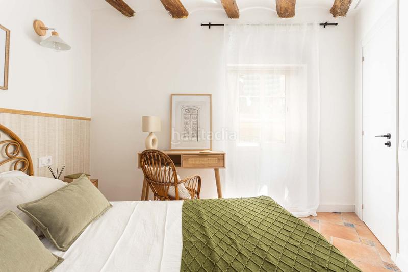 Foto 49b08a33-1115-40b3-8dfe-5de8ca4b7908. Piso en Raval Barcelona