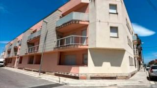 Edifici a Carrer ametlla de mar 7. Obra parada en venta en calle ametlla de mar