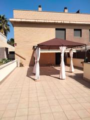 Pis  Avinguda espanya. Planta baja en calafell con gran terraza y piscina