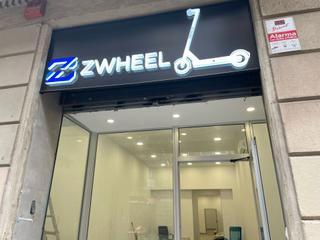 Local Comercial  Carrer de viladomat. Local en venta