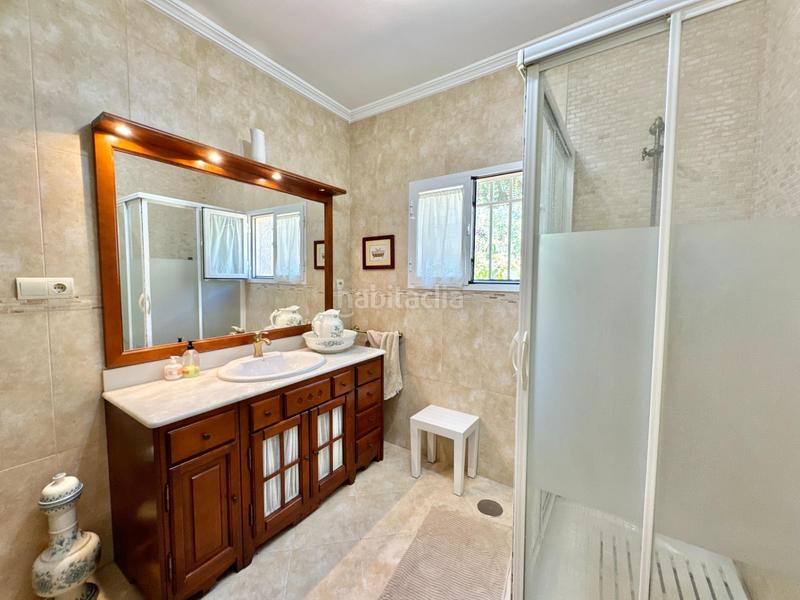 Foto 2587d1b9-5605-44a1-bb2e-ff25ba20c8fc. Chalet avec parking dans La Cala del Moral Rincón de la Victoria