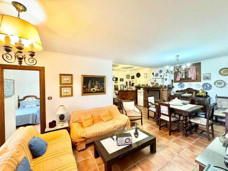 Foto 8ba5045b-9368-4e52-a023-fc1f81fcc1ed. Chalet avec parking dans La Cala del Moral Rincón de la Victoria