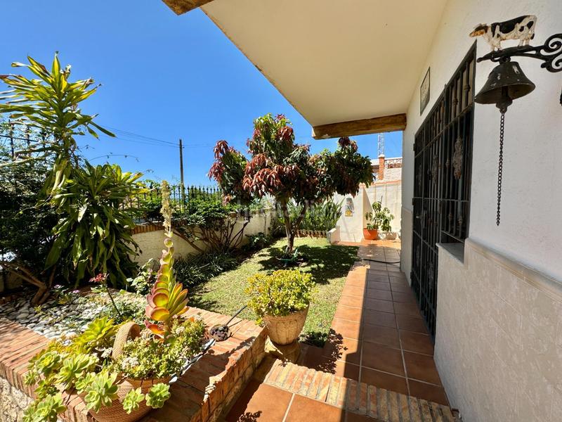 Foto 94f2a45e-69c6-4f79-ae9b-85bb2c985d9e. Chalet avec parking dans La Cala del Moral Rincón de la Victoria