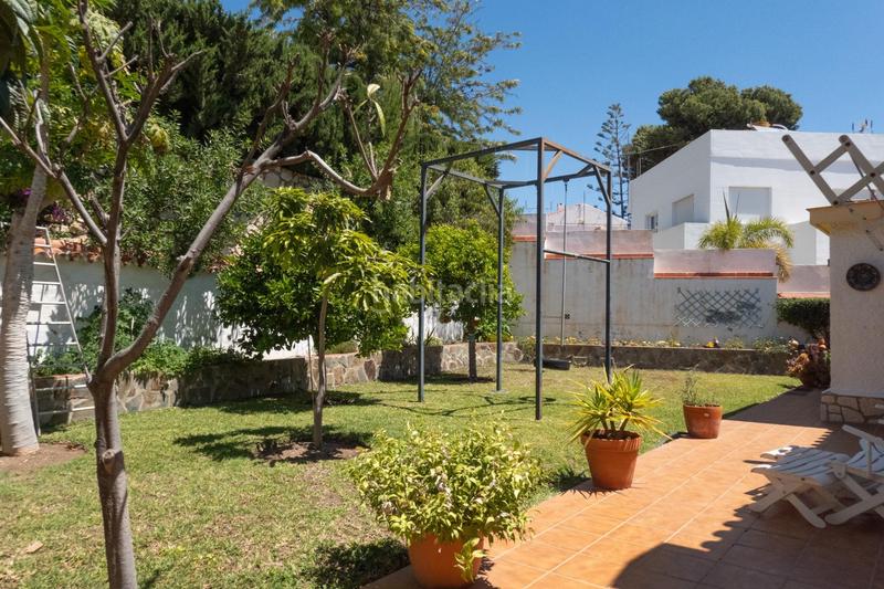 Foto a7c3394d-fe1b-43b3-a7da-3d9561883409. Chalet avec parking dans La Cala del Moral Rincón de la Victoria