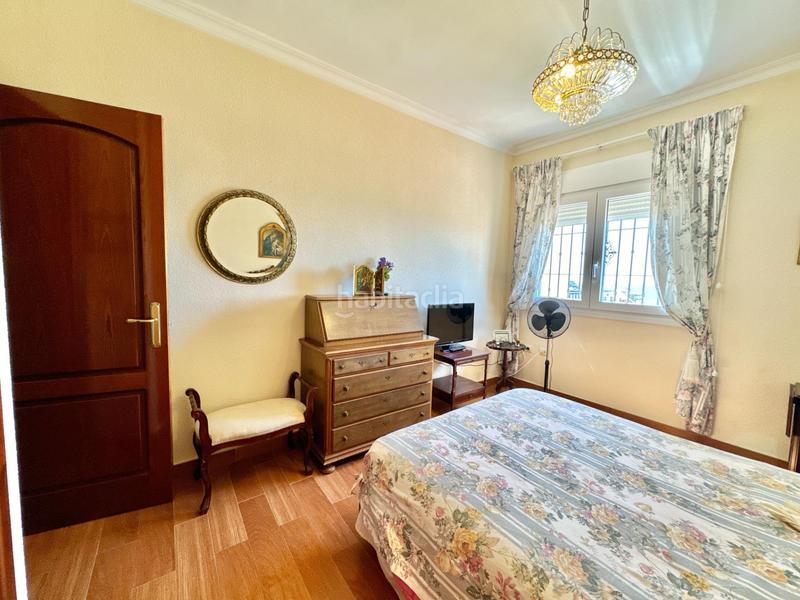 Foto b9979c58-8f0d-49fe-be3e-95532f2ea6c5. Chalet avec parking dans La Cala del Moral Rincón de la Victoria