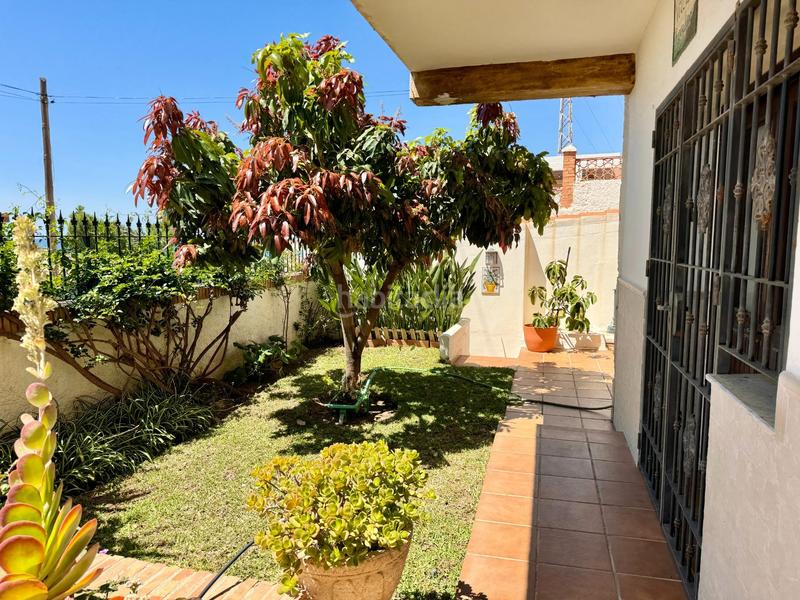 Foto 6cda726e-a5cf-4a57-9578-d615d4a868b1. Xalet amb aparcament a La Cala del Moral Rincón de la Victoria