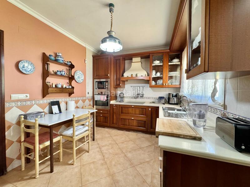 Foto b479f9cc-adb6-4b36-8c5d-c7727dfccf15. Xalet amb aparcament a La Cala del Moral Rincón de la Victoria