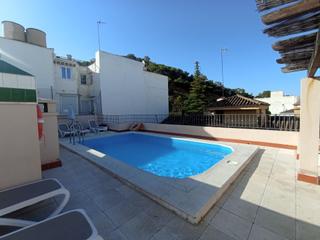 Pis a La Victoria. Piso en el barrio de la victoria con 2 habitaciones y piscina