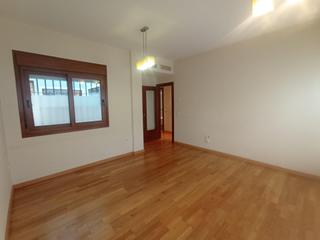 Alquiler Piso en La Victoria. Piso sin amueblar en alquiler como vivienda habitual