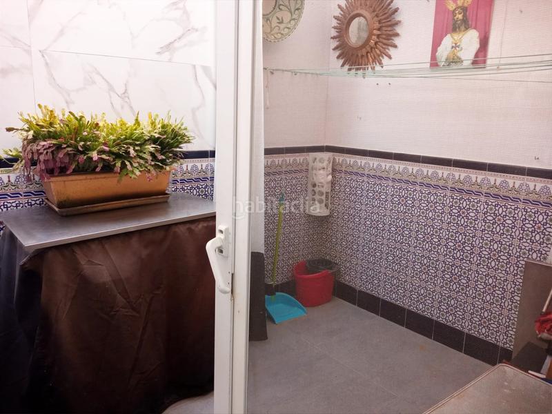 Foto 0f7c31bb-34fa-47b9-9b88-cbcb2257d36d. Casa adosada precioso chalet adosado en conde ureña con garaje. en Málaga