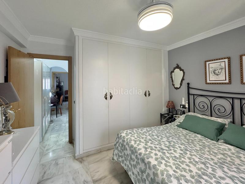 Foto db3eaca4-fbb9-4988-8ed1-50858d59f9fb. Casa adosada precioso chalet adosado en conde ureña con garaje. en Málaga