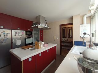 Pis a La Trinidad. Amplio piso de 3 dormitorios antes 4, 2 baños y con balcón