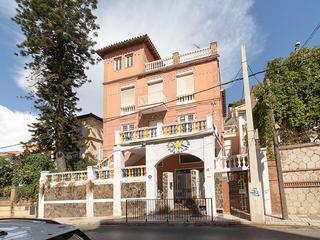 Chalet in Conde de Ureña. Exclusivo inmueble singular en el corazón de málaga
