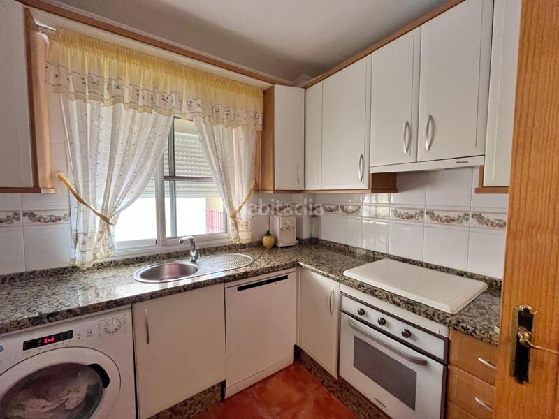 Foto 92b1e31f-f66e-40ce-9f03-4454dd6da594. Rent flat with parking pool in Poniente-Faro Torre del Mar