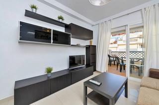 Miete Etagenwohnung in Torre de Benagalbón. Alquiler corta temporada hasta junio 2026