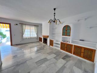 Casa adossada en Torre de Benagalbn