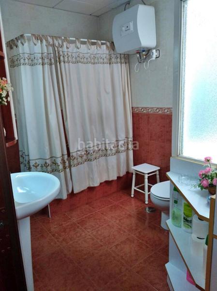 Foto e6fd613c-565d-45ce-9601-39f454c56fd3. Casa adossada a Martiricos - La Roca - La Rosaleda Málaga